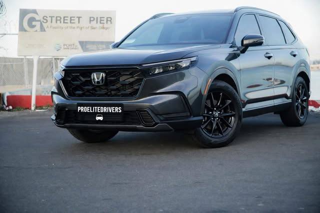 Dark gray Honda CR-V with the ProEliteDrivers plate badge